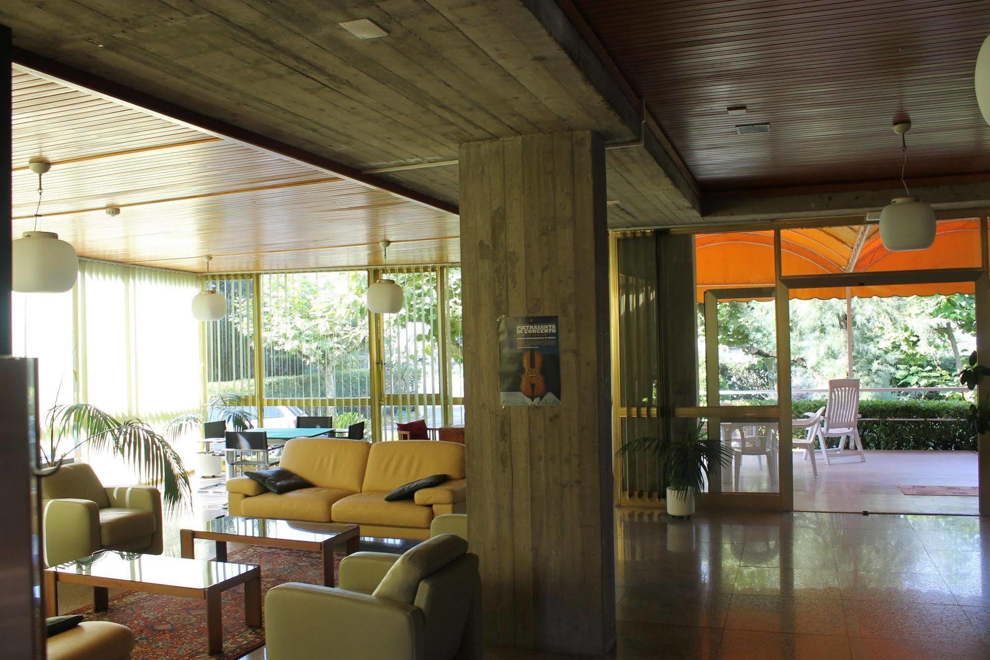 Hotel Brasilia Marina di Pietrasanta Exterior photo