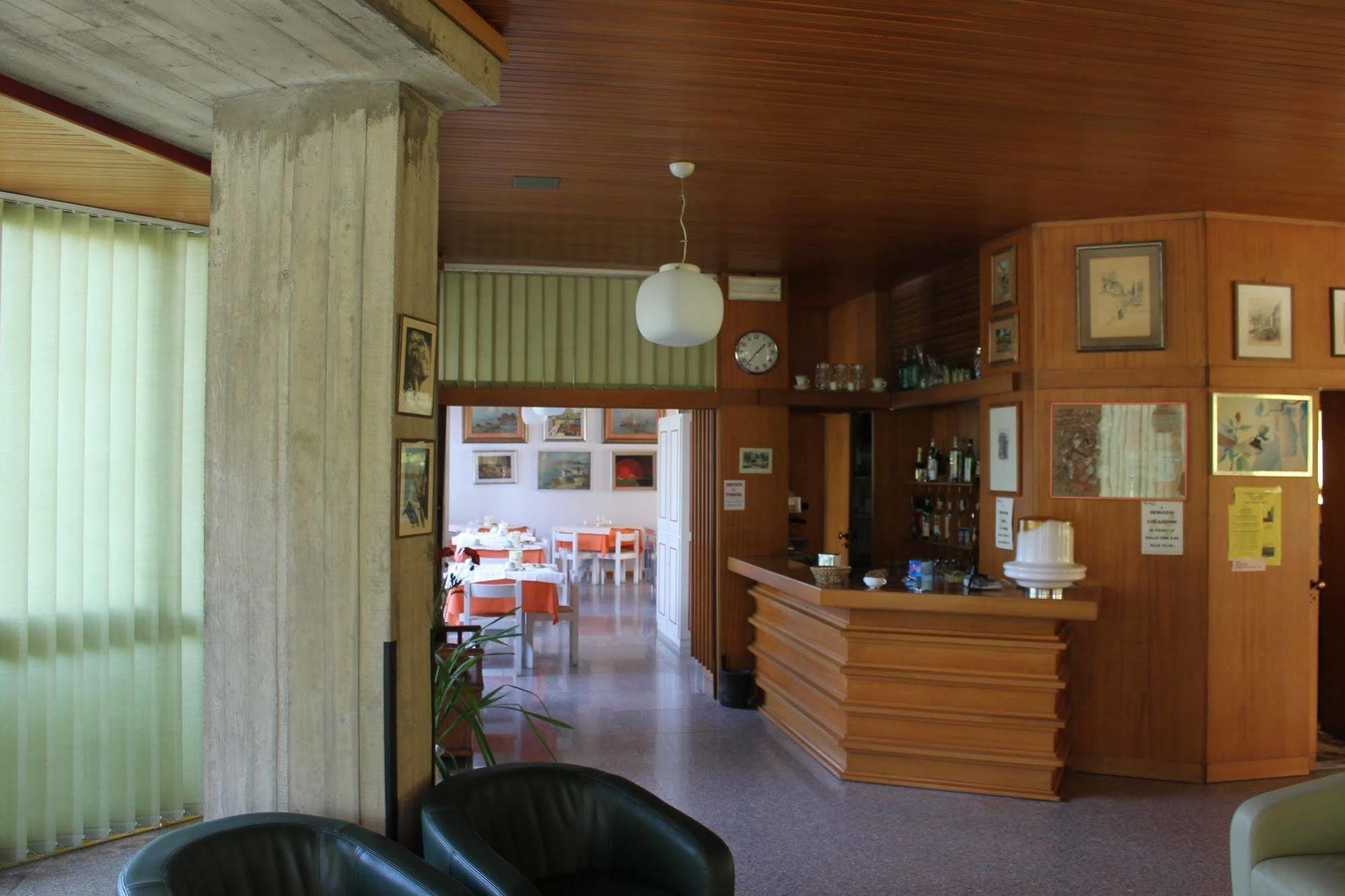 Hotel Brasilia Marina di Pietrasanta Exterior photo