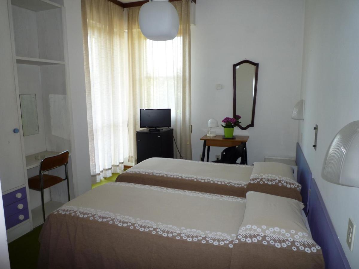 Hotel Brasilia Marina di Pietrasanta Room photo